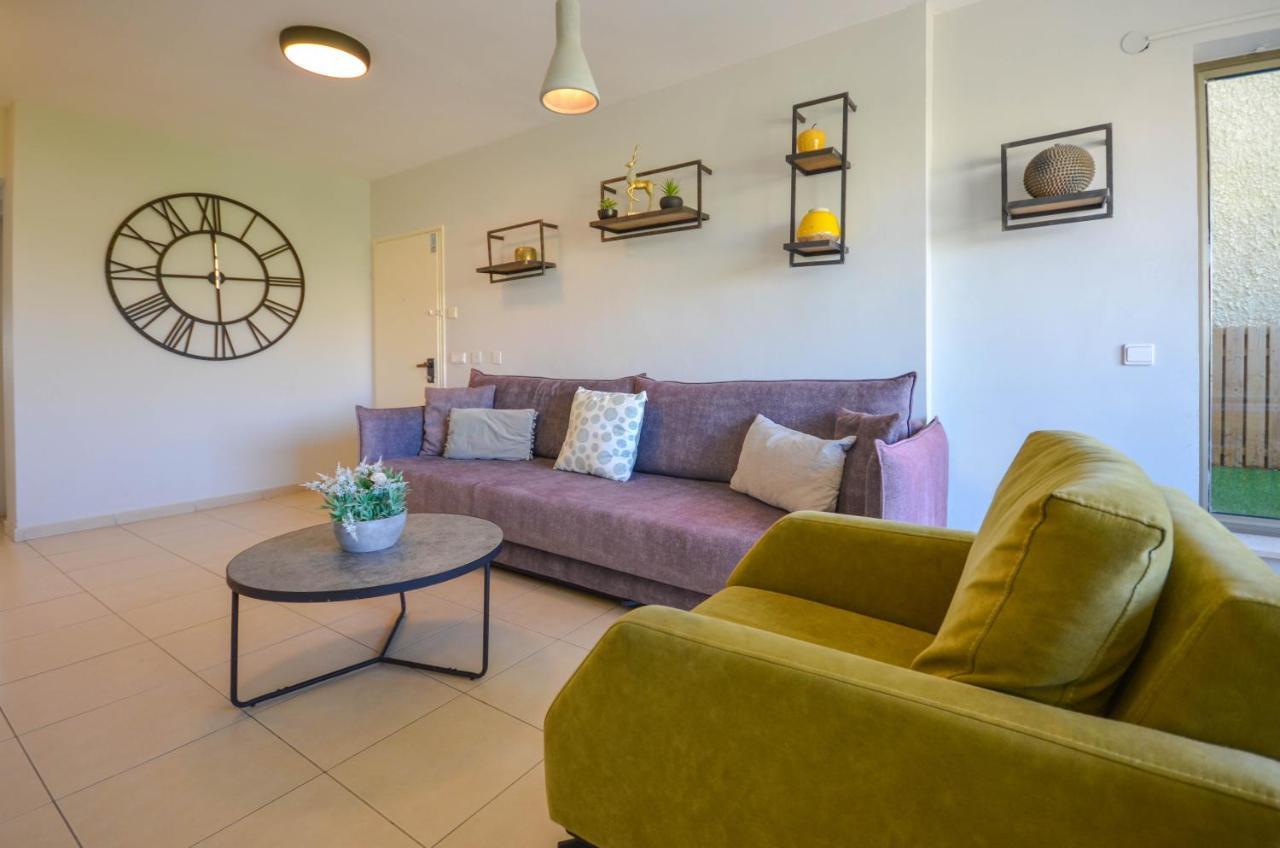 Yalarent Argaman 2Br & Balcony Apt Apartment Eilat Bagian luar foto